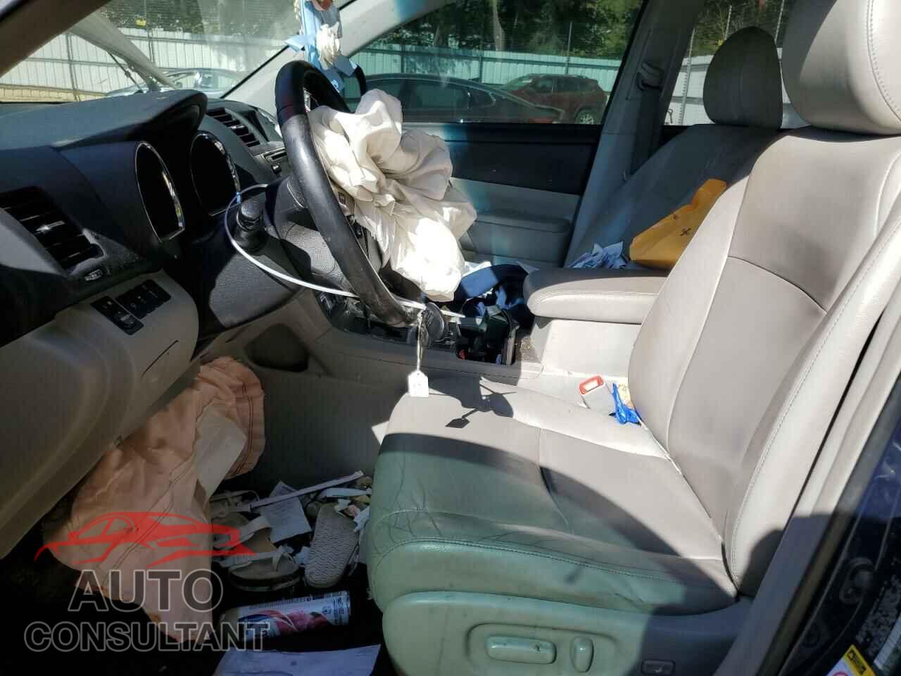 TOYOTA HIGHLANDER 2013 - 5TDZK3EH8DS139331