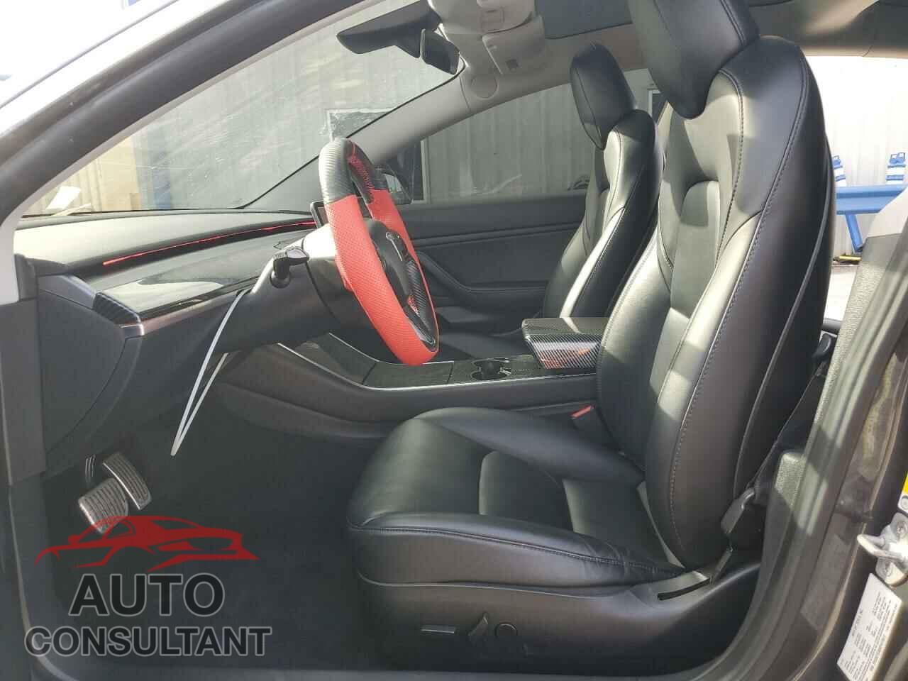 TESLA MODEL 3 2019 - 5YJ3E1EA5KF417611