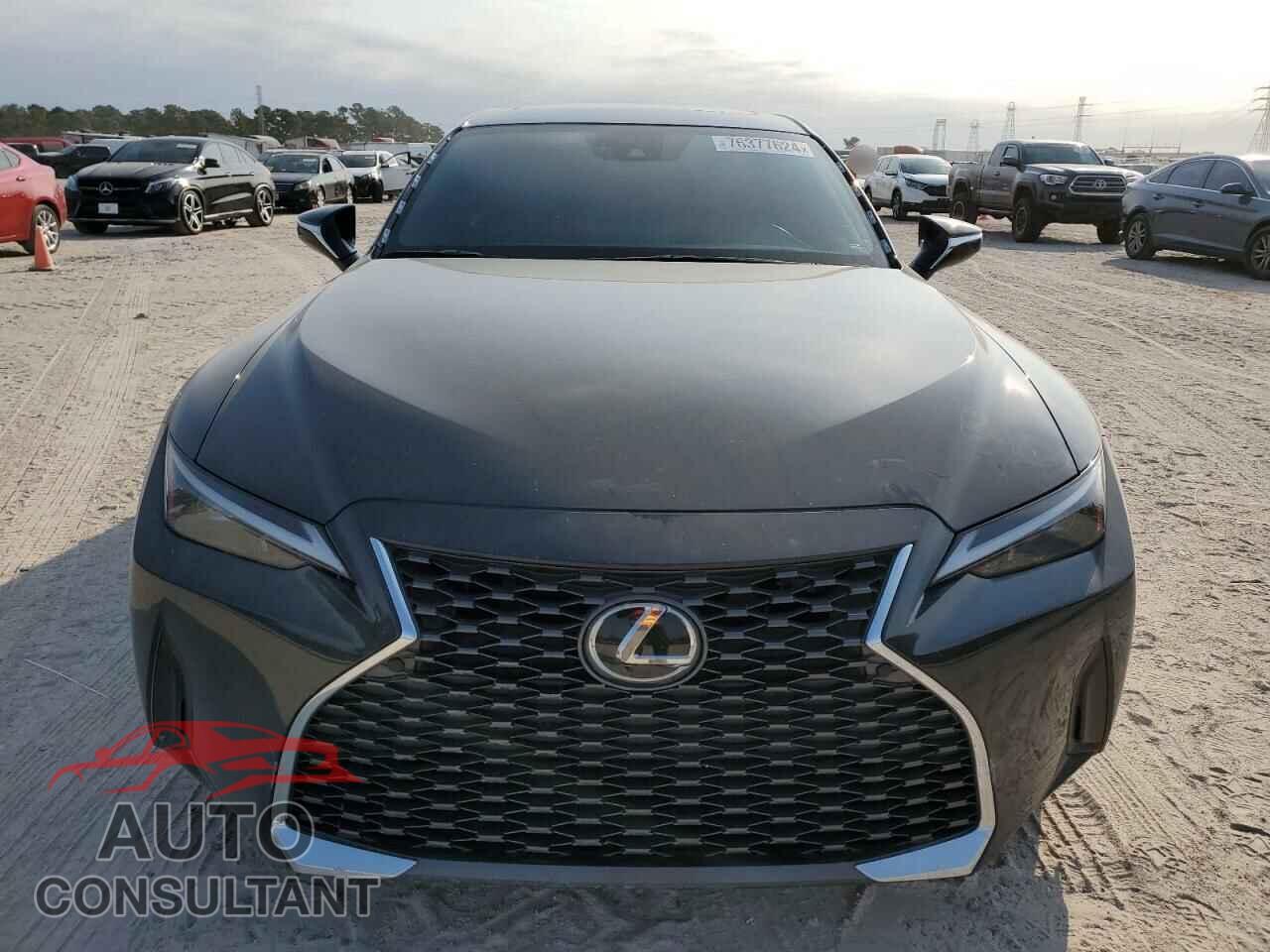 LEXUS IS 2021 - JTHCA1D20M5117600