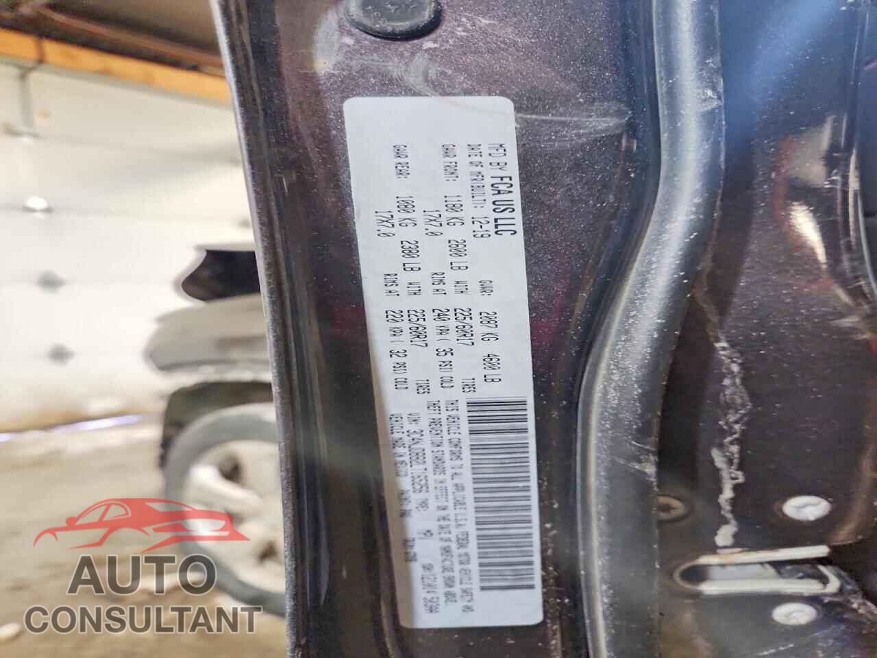 JEEP COMPASS 2020 - 3C4NJDBB2LT165256