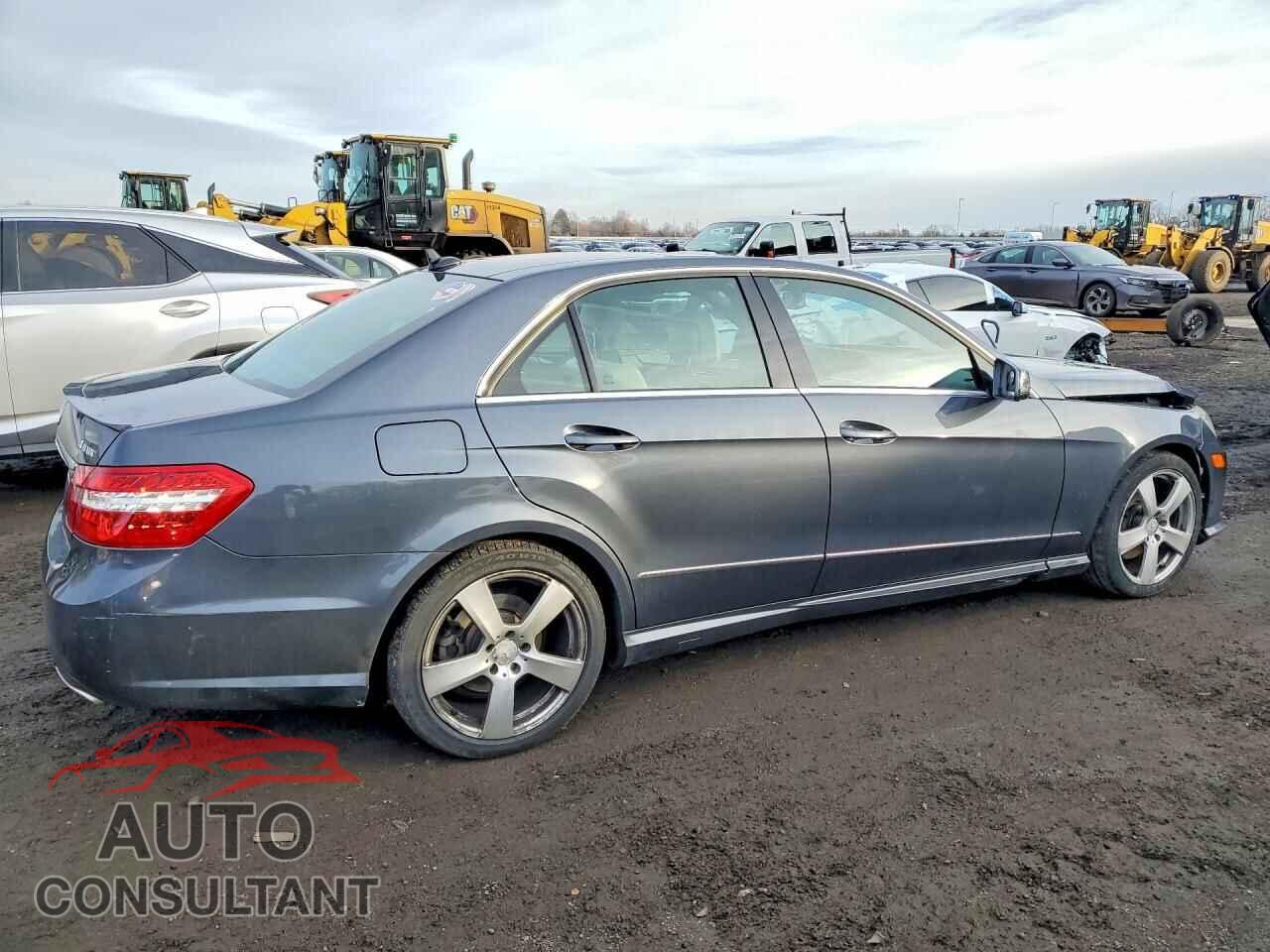 MERCEDES-BENZ E-CLASS 2011 - WDDHF8HB4BA330216