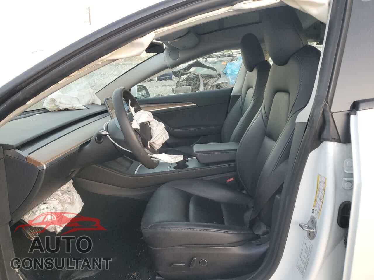 TESLA MODEL 3 2021 - 5YJ3E1EBXMF101052