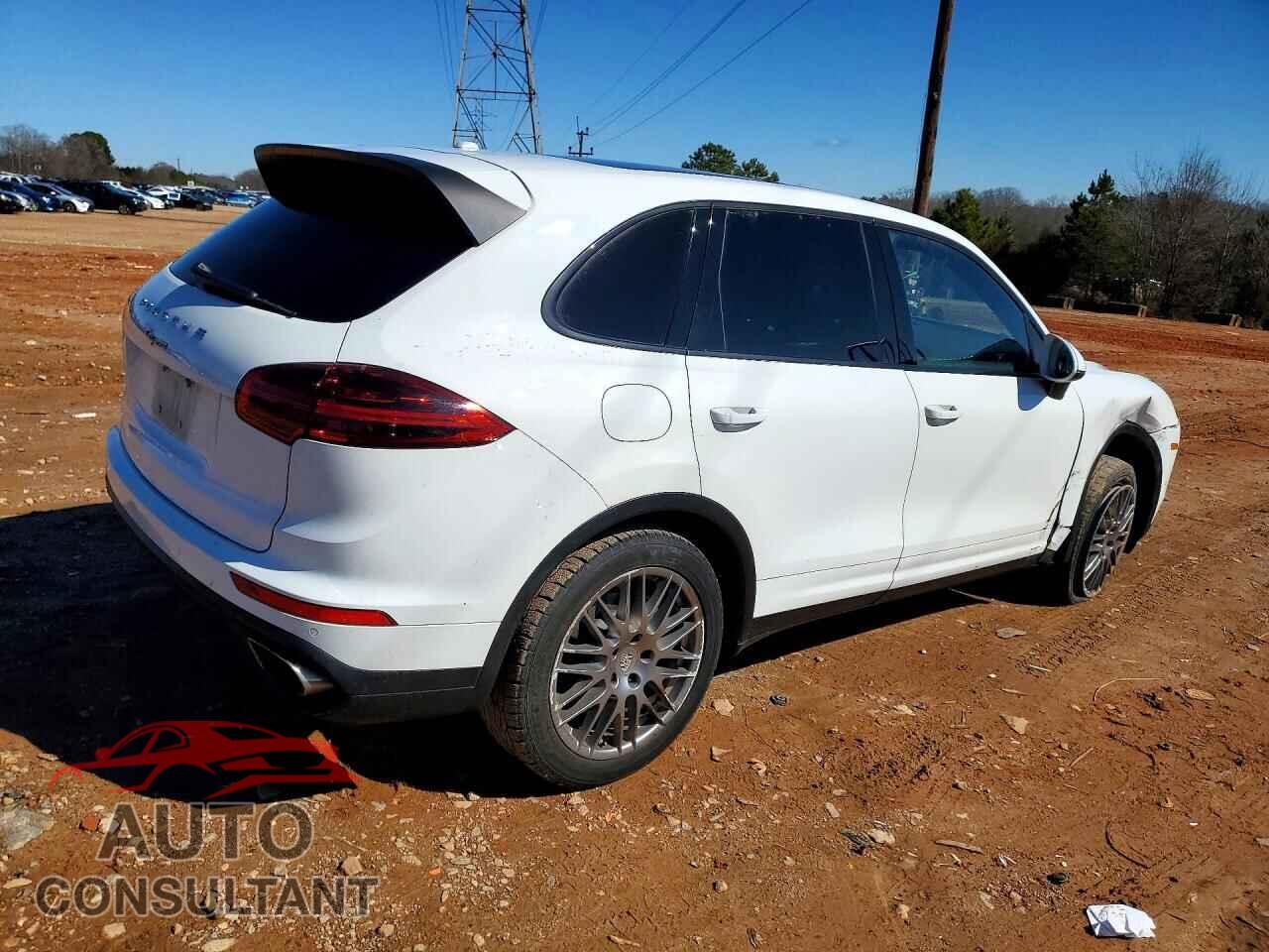 PORSCHE CAYENNE 2016 - WP1AA2A22GKA14668