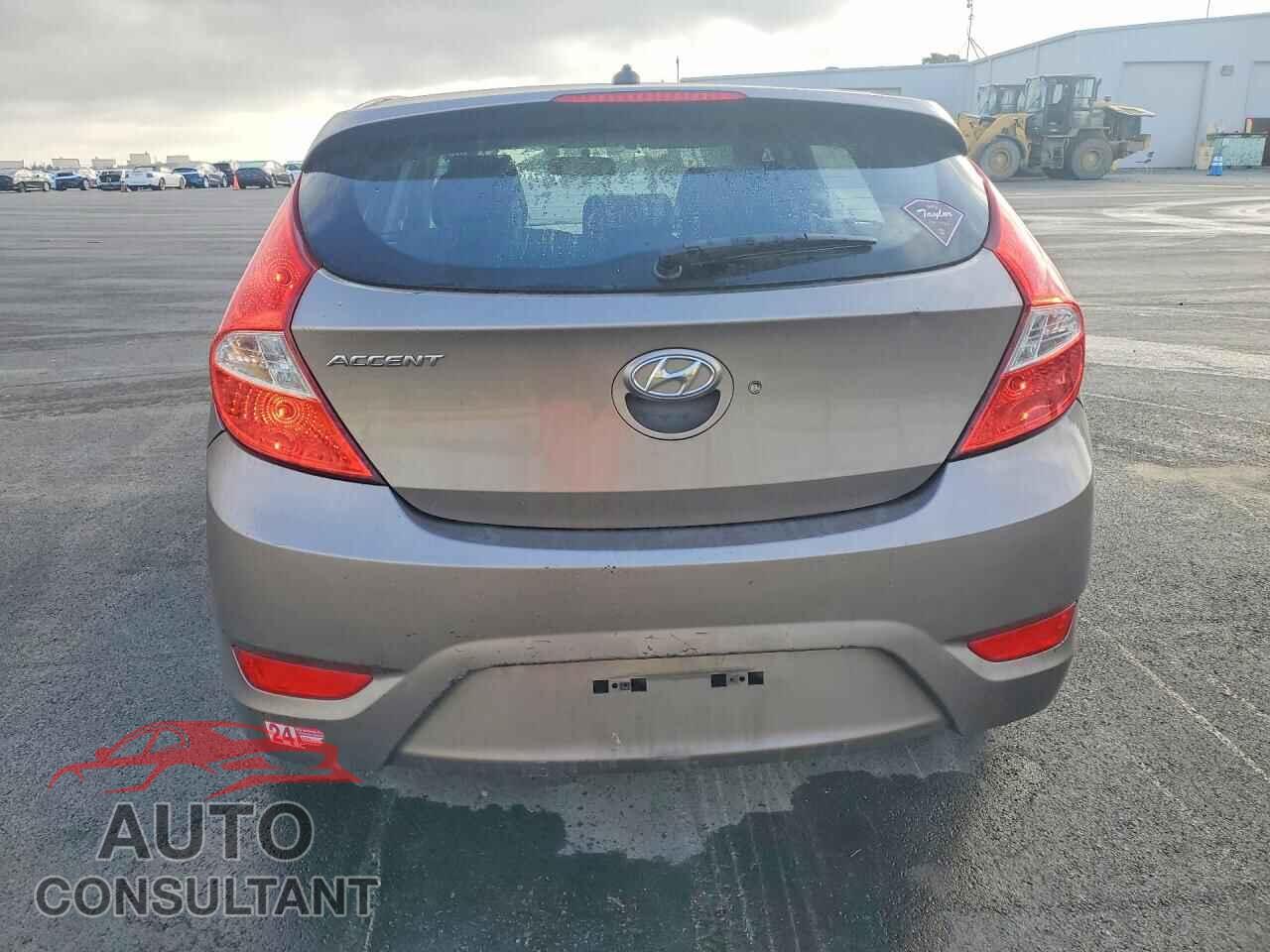 HYUNDAI ACCENT 2013 - KMHCU5AEXDU138129