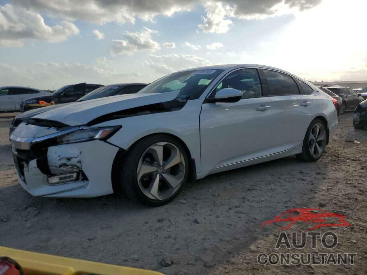 HONDA ACCORD 2018 - 1HGCV2F94JA043897