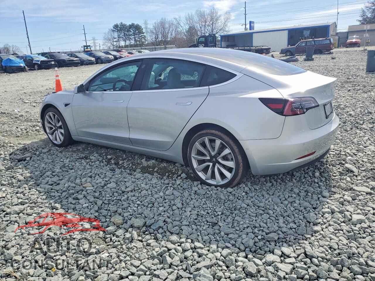 TESLA MODEL 3 2018 - 5YJ3E1EB6JF097335