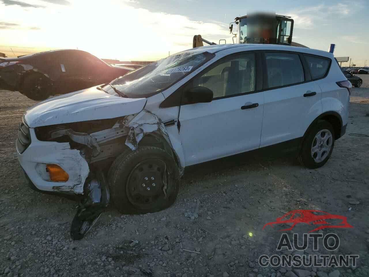 FORD ESCAPE 2017 - 1FMCU0F71HUC84471