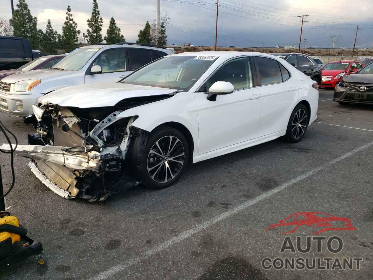 TOYOTA CAMRY 2020 - 4T1G11AK5LU892756