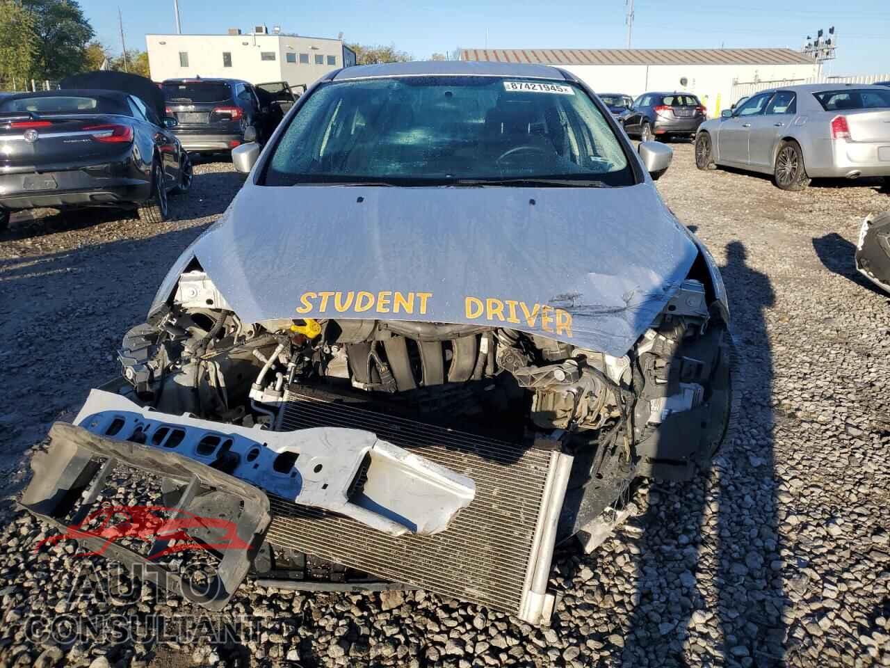 FORD FOCUS 2017 - 1FADP3F20HL291848