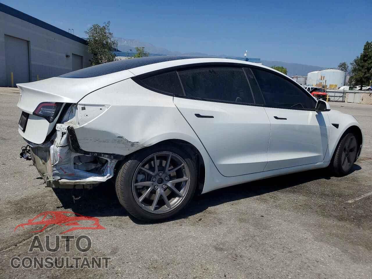 TESLA MODEL 3 2022 - 5YJ3E1EA2NF322203