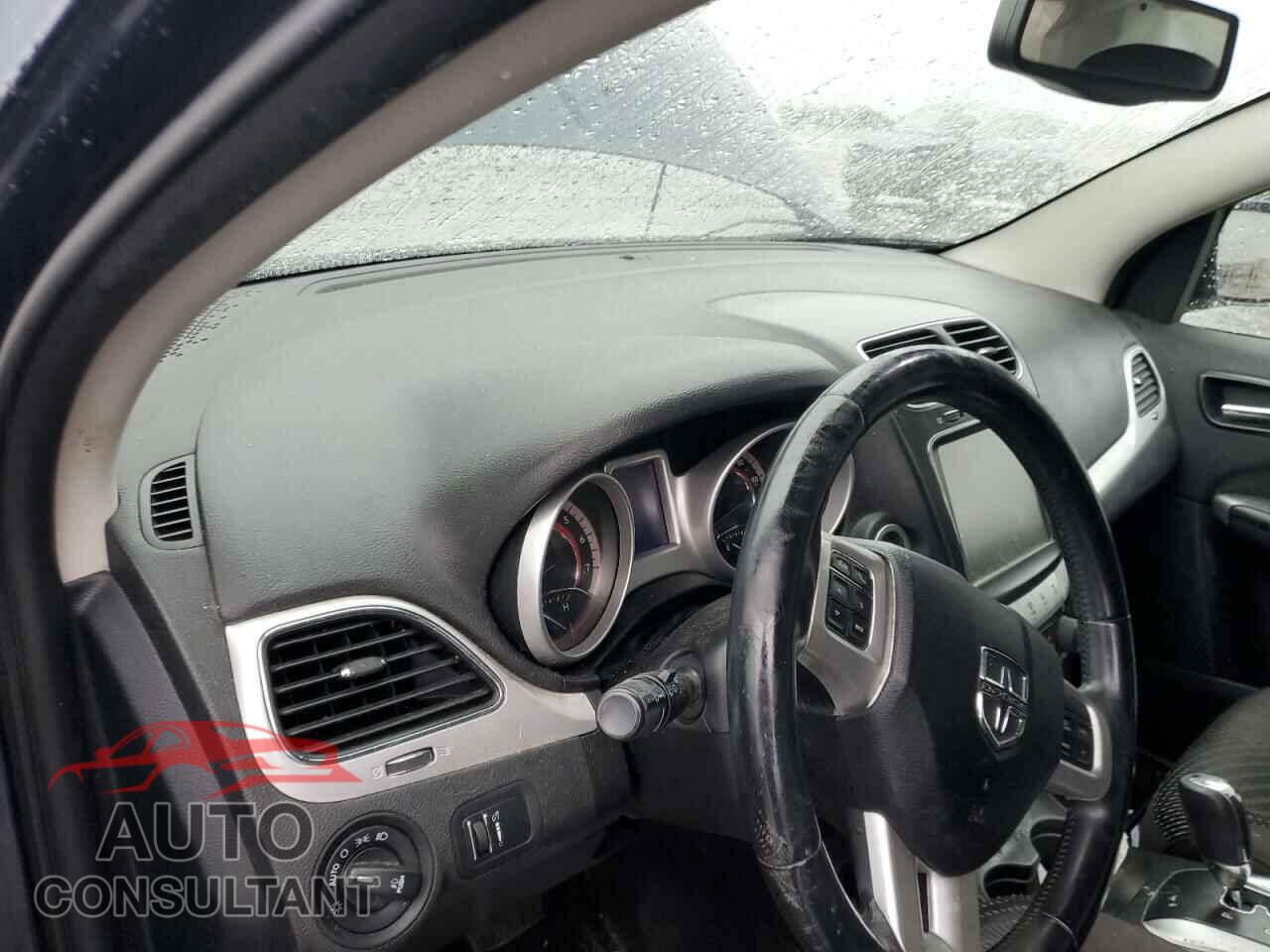 DODGE JOURNEY 2013 - 3C4PDCBG1DT588658