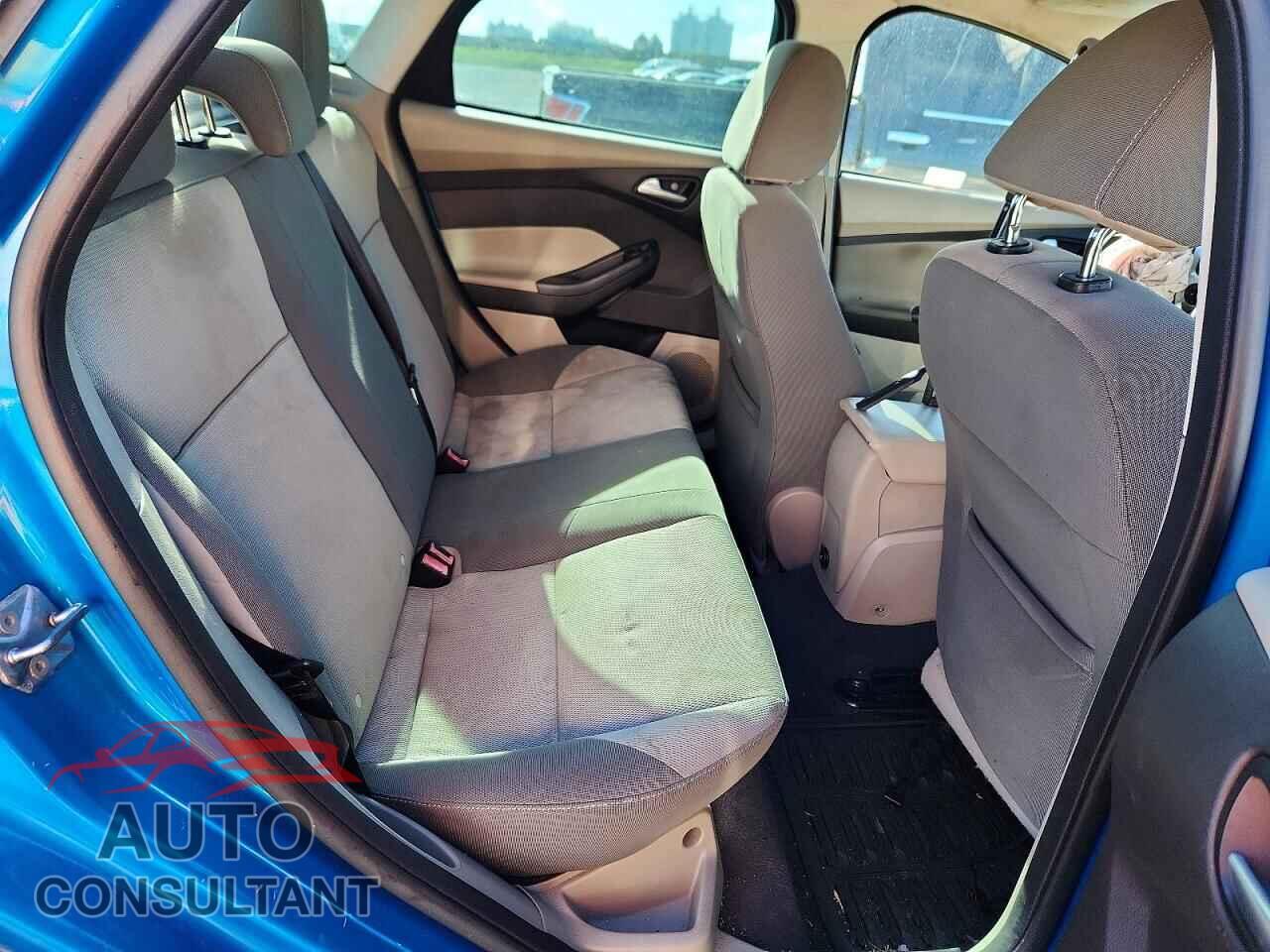 FORD FOCUS 2013 - 1FADP3F28DL245212