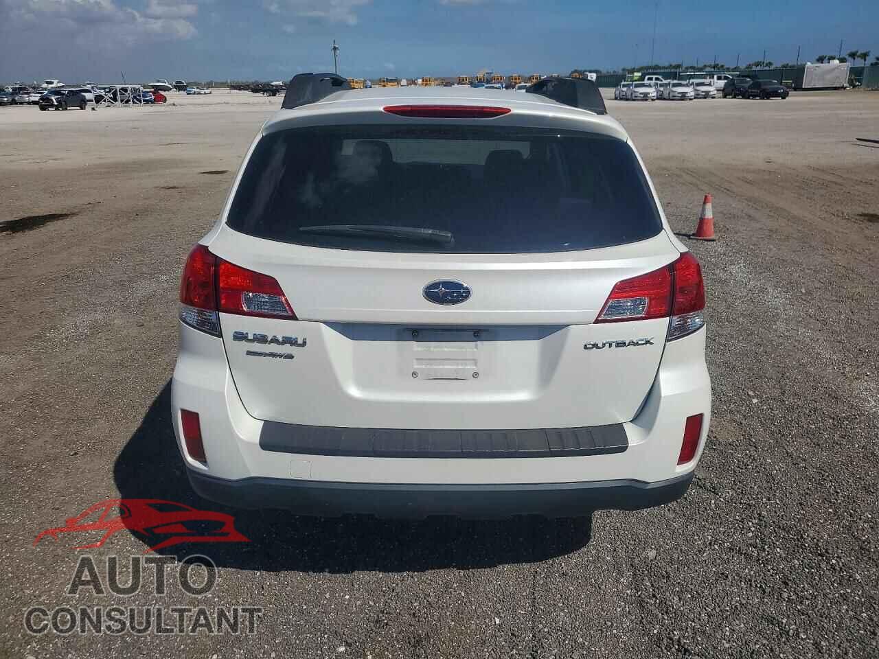 SUBARU OUTBACK 2013 - 4S4BRCBC1D3200988
