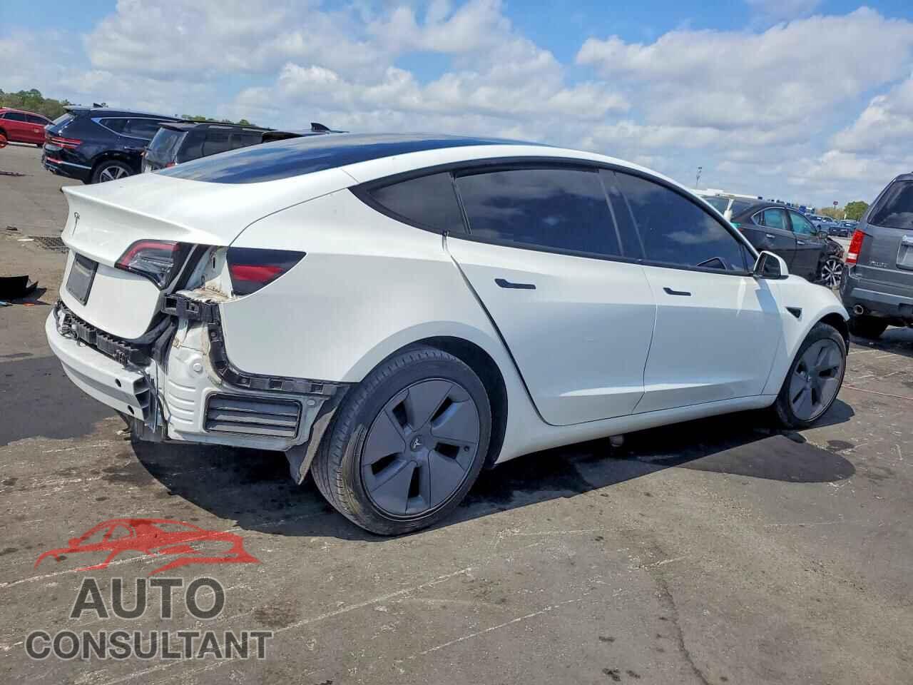 TESLA MODEL 3 2023 - 5YJ3E1EA5PF458215