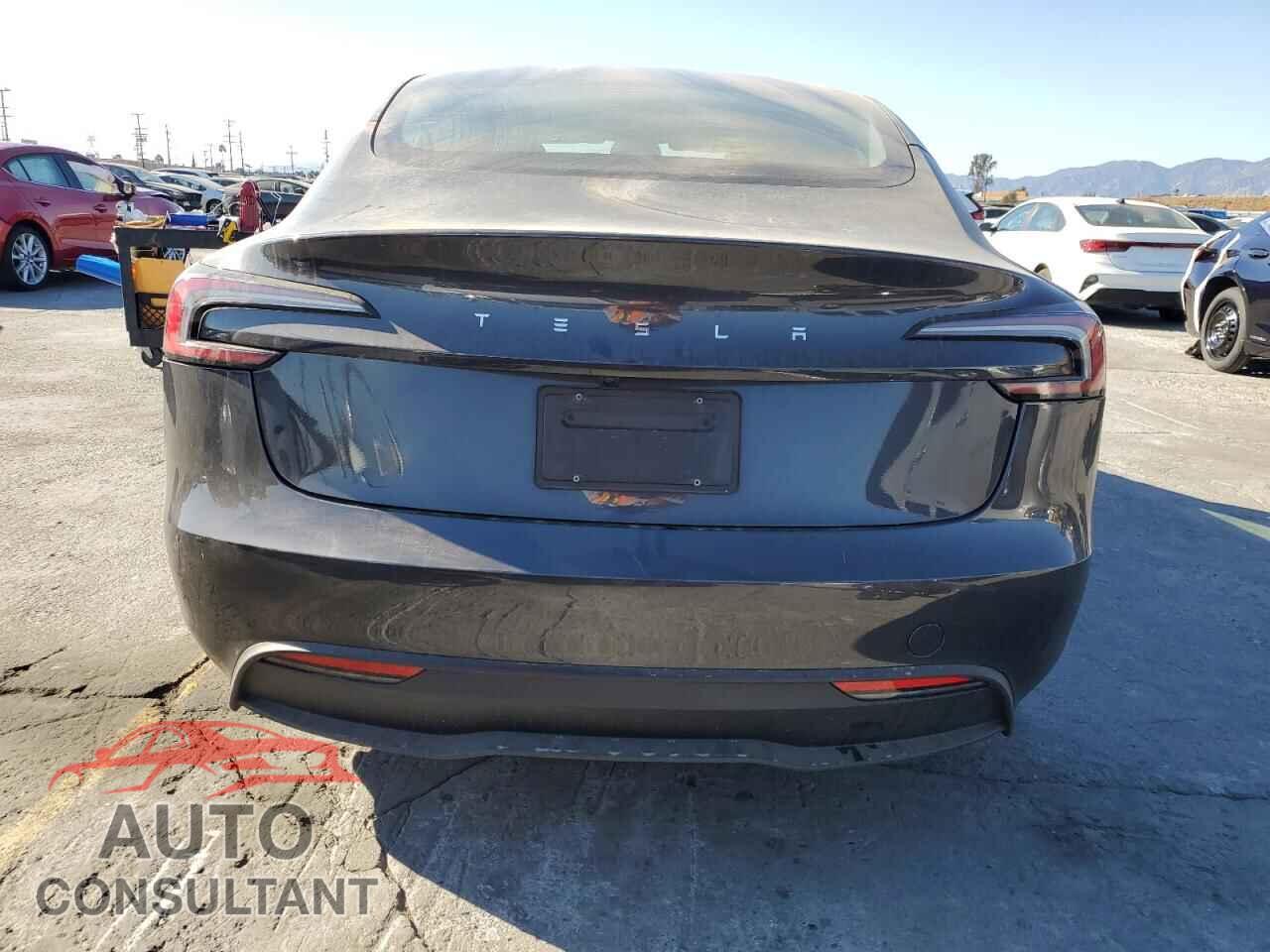 TESLA MODEL 3 2024 - 5YJ3E1EA2RF722848
