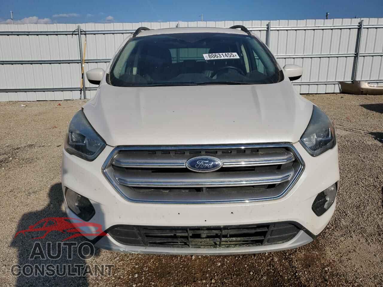 FORD ESCAPE 2017 - 1FMCU9G9XHUB24237
