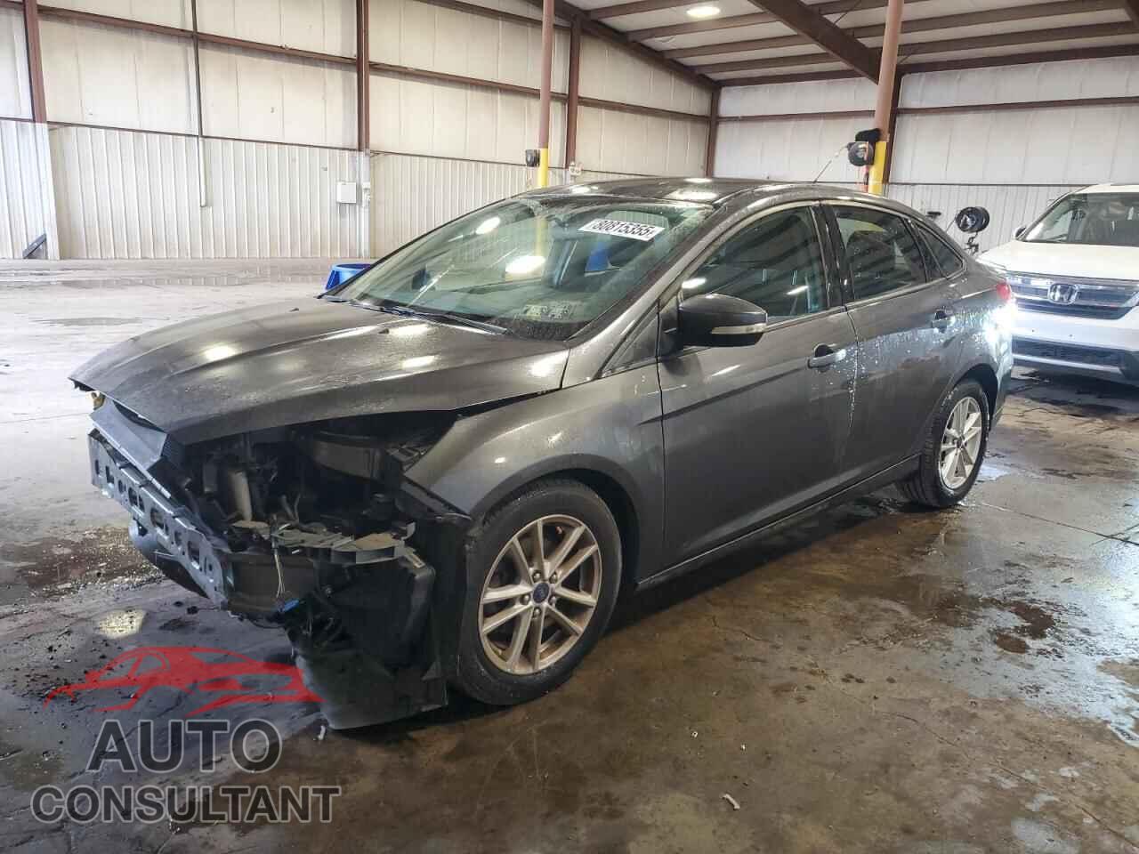FORD FOCUS 2015 - 1FADP3F26FL258804