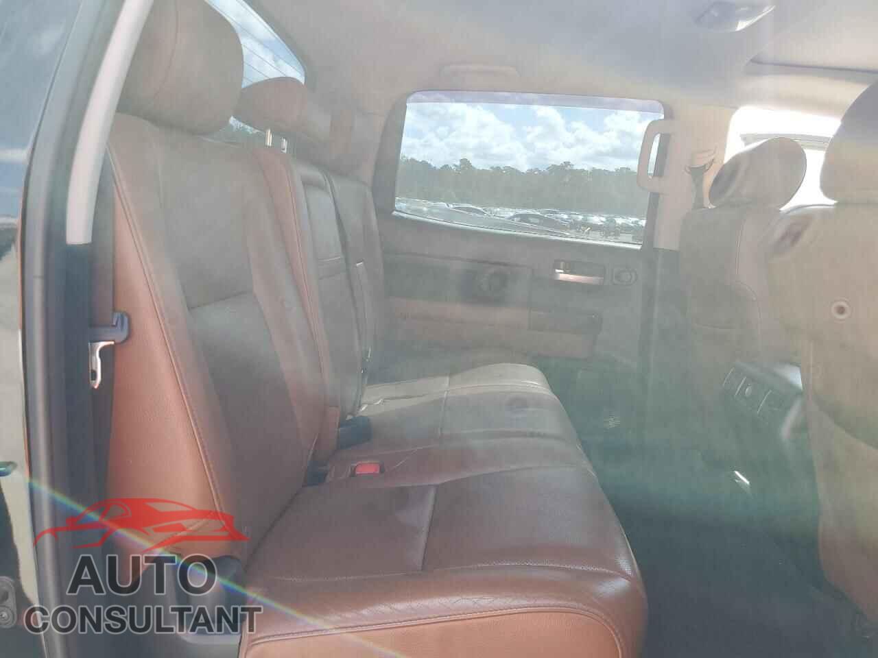 TOYOTA TUNDRA 2012 - 5TFHW5F13CX228908