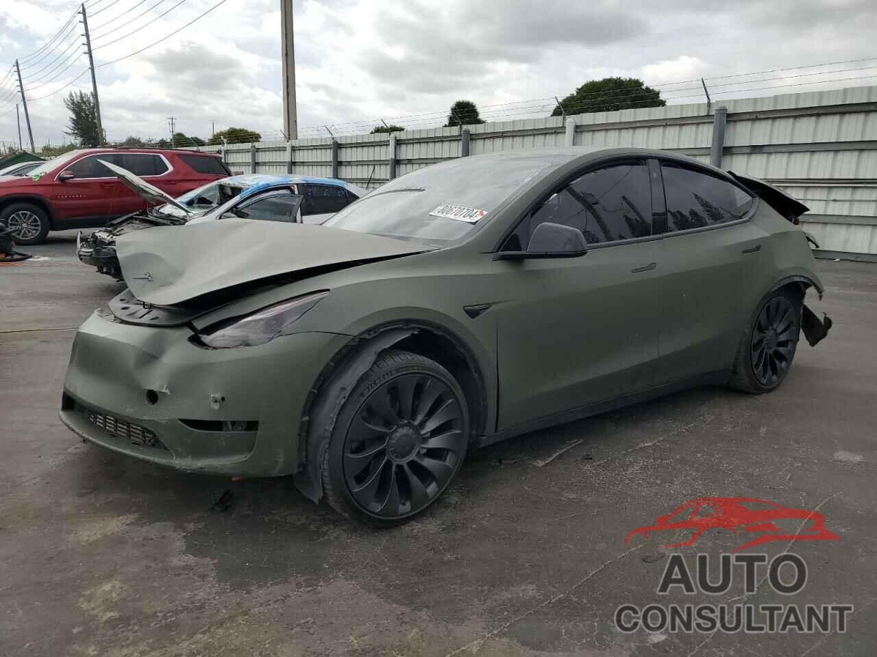 TESLA MODEL Y 2021 - 5YJYGDED1MF107812