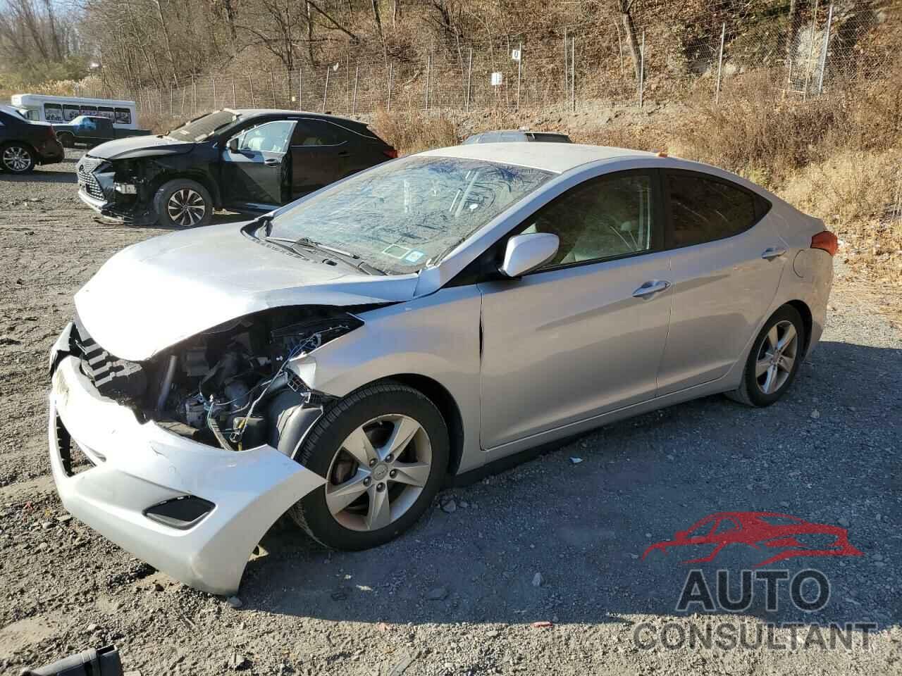 HYUNDAI ELANTRA 2013 - KMHDH4AE6DU726144