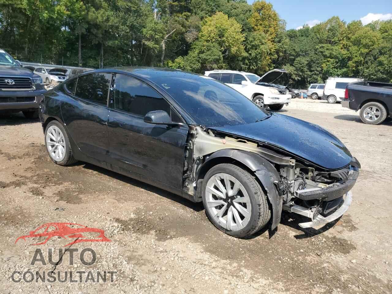 TESLA MODEL 3 2021 - 5YJ3E1EB2MF989988