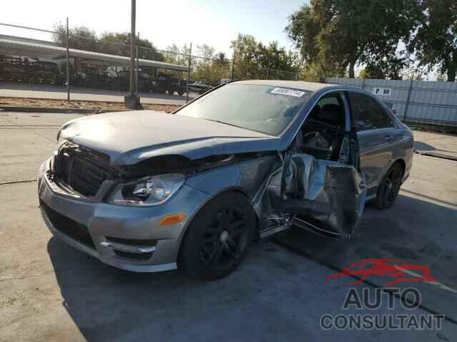 MERCEDES-BENZ C-CLASS 2012 - WDDGF4HB2CA713576