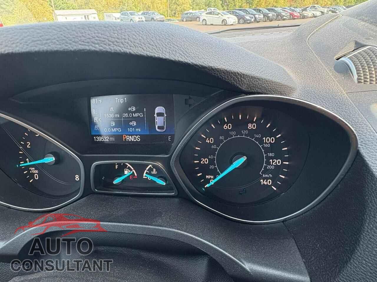 FORD ESCAPE 2017 - 1FMCU9GD1HUA07036