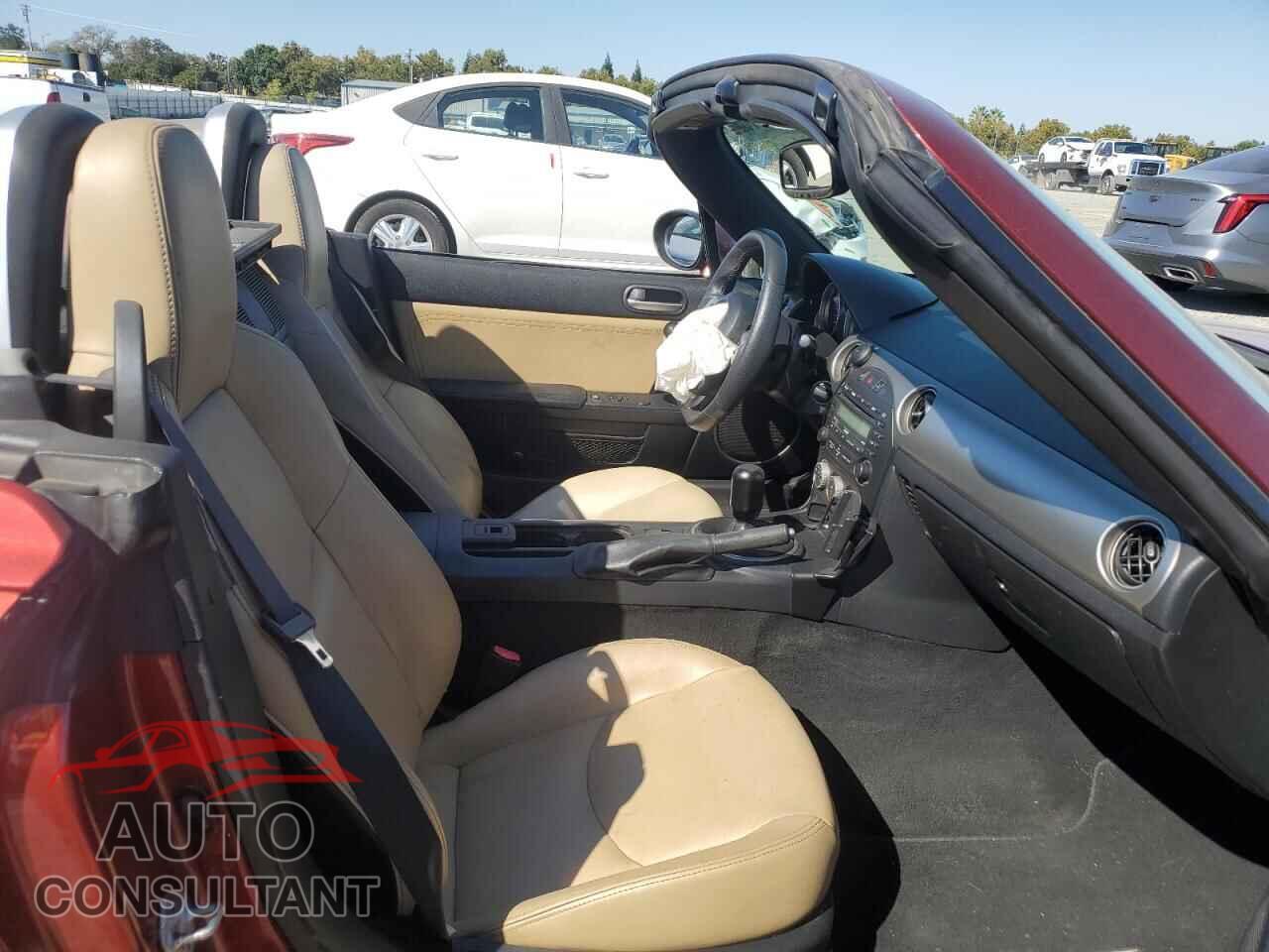 MAZDA MX5 2011 - JM1NC2PF5B0219008