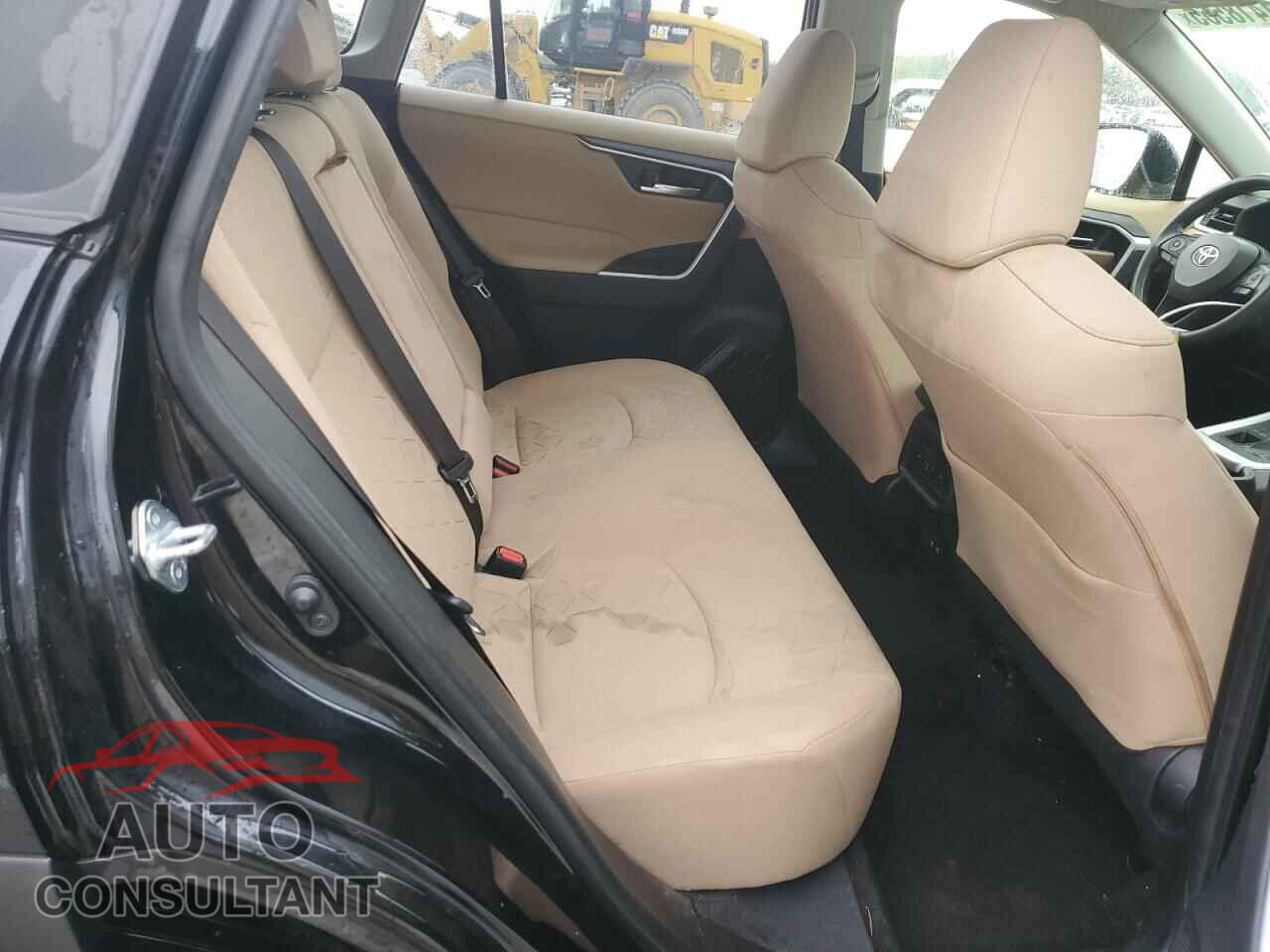 TOYOTA RAV4 2019 - JTMP1RFVXKD004166