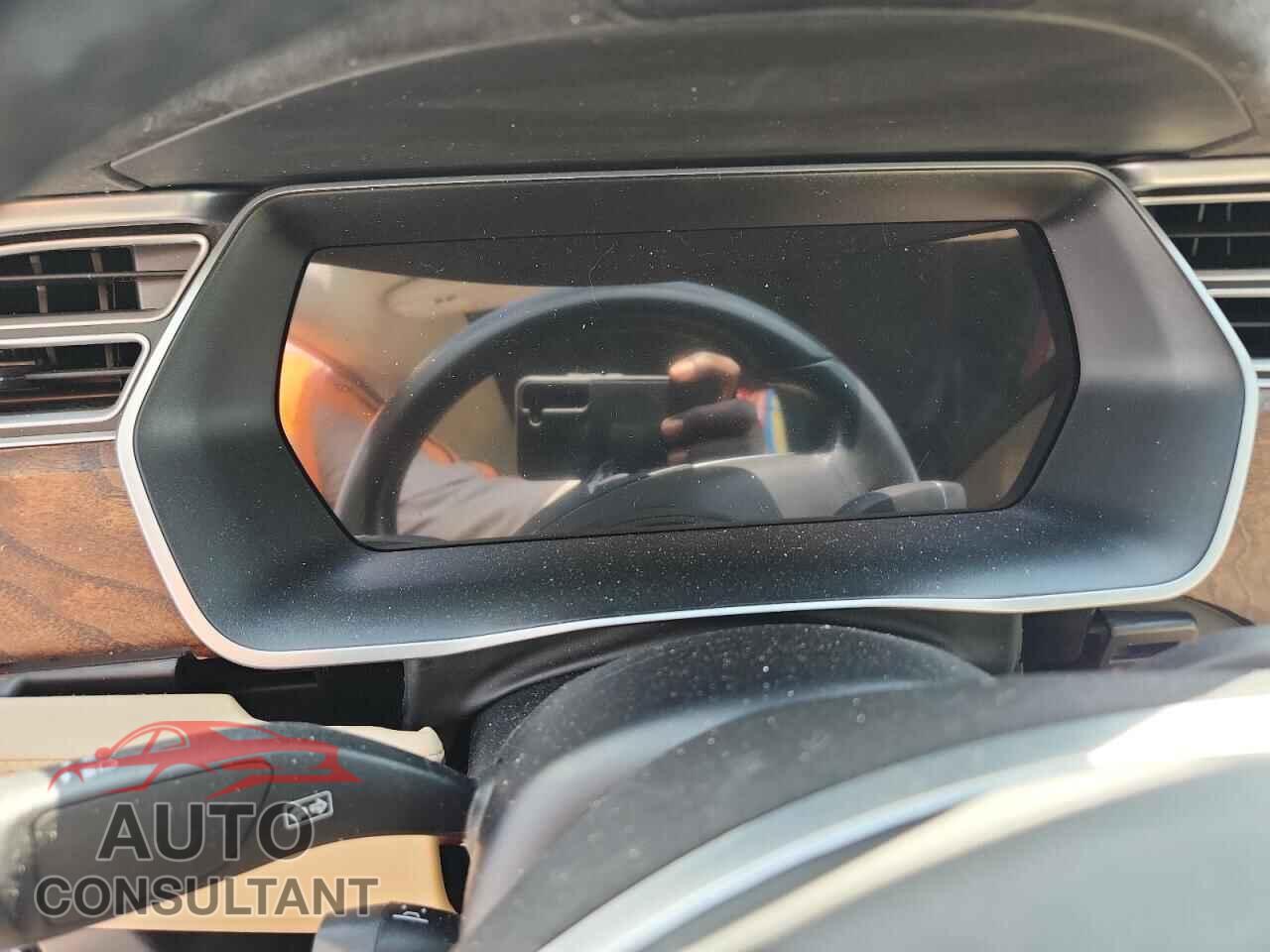 TESLA MODEL S 2017 - 5YJSA1E11HF205482