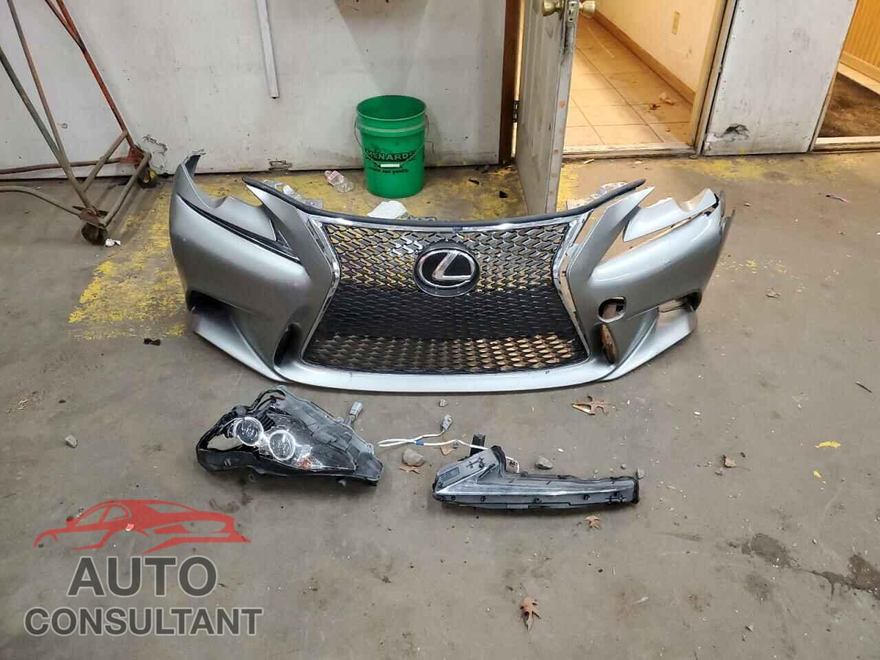 LEXUS IS 2015 - JTHCF1D23F5019696