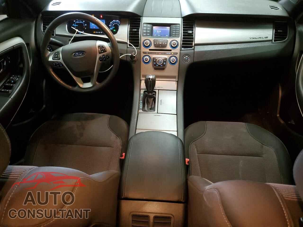 FORD TAURUS 2017 - 1FAHP2E80HG133214