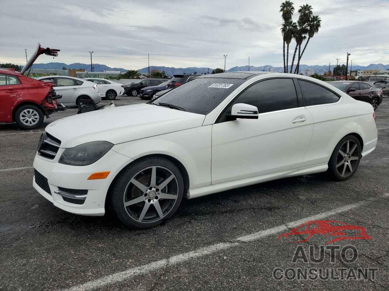 MERCEDES-BENZ C-CLASS 2015 - WDDGJ4HB6FG371730