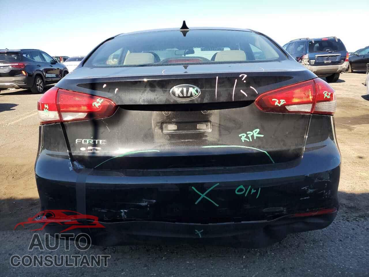 KIA FORTE 2017 - 3KPFK4A76HE039721