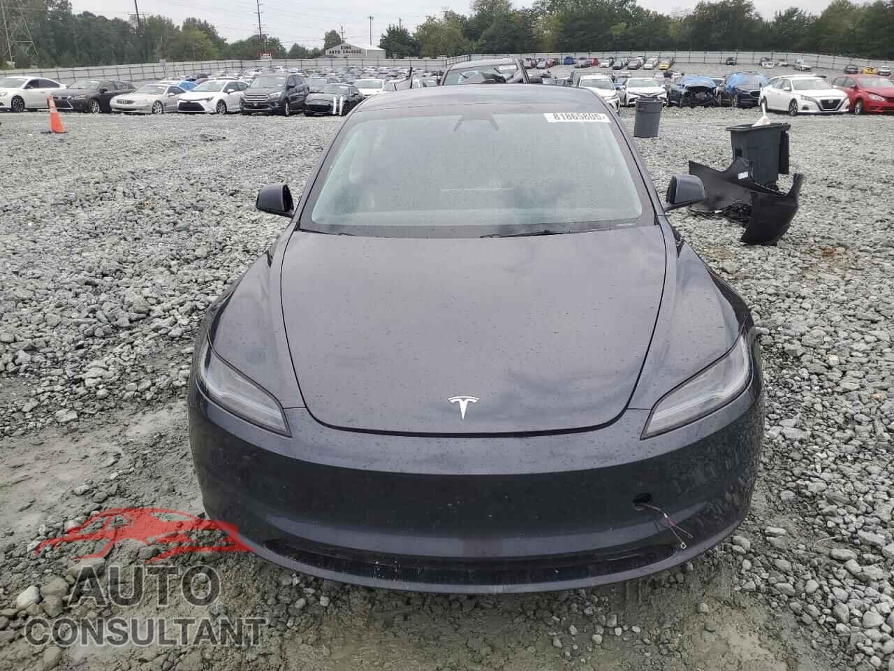 TESLA MODEL 3 2024 - 5YJ3E1EA4RF769573