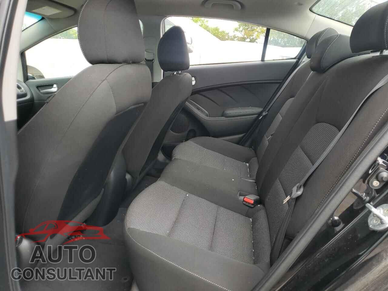 KIA FORTE 2017 - 3KPFK4A70HE093886