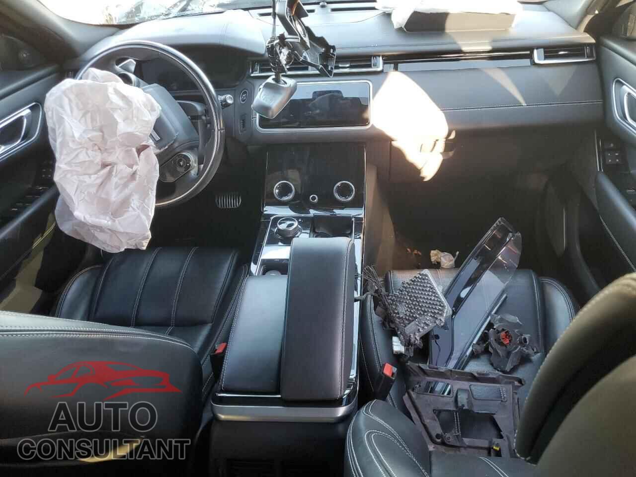 LAND ROVER RANGEROVER 2018 - SALYM2RX3JA749785