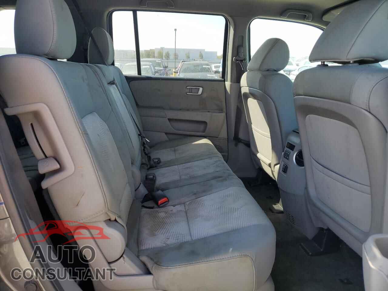 HONDA PILOT 2013 - 5FNYF3H29DB026158