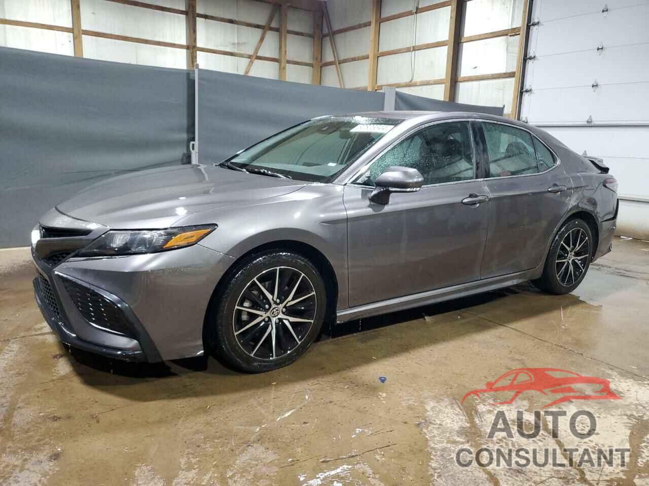 TOYOTA CAMRY 2022 - 4T1G11AK1NU697563