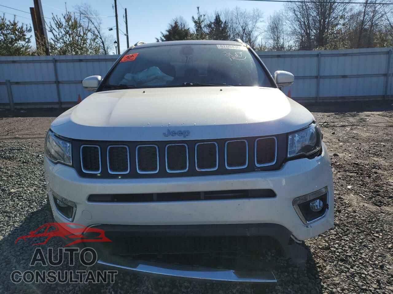 JEEP COMPASS 2018 - 3C4NJDCB8JT281203
