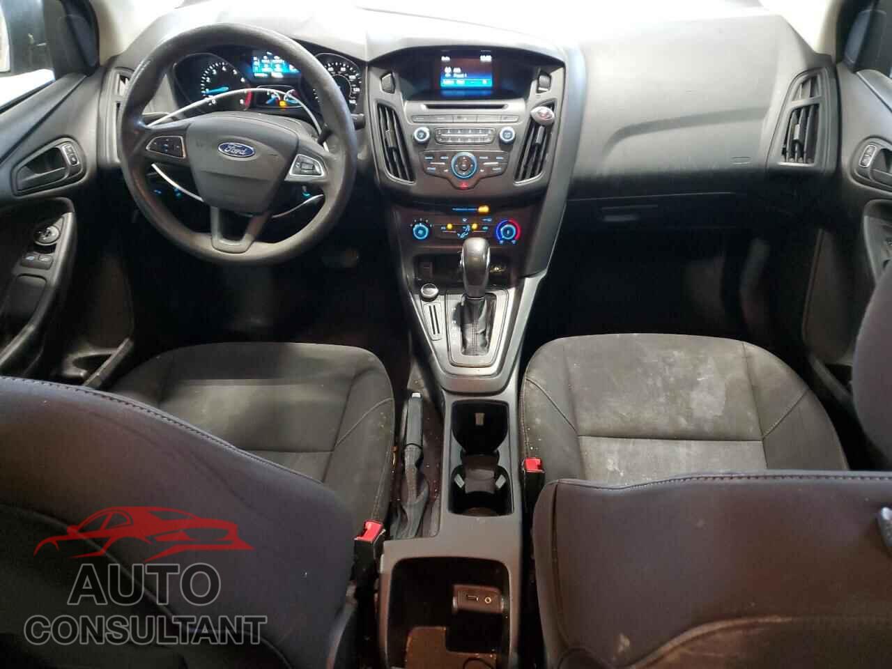 FORD FOCUS 2017 - 1FADP3E26HL256992