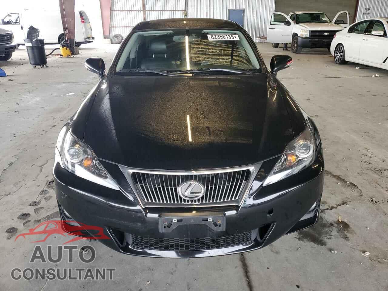 LEXUS IS 2012 - JTHBF5C25C5177909