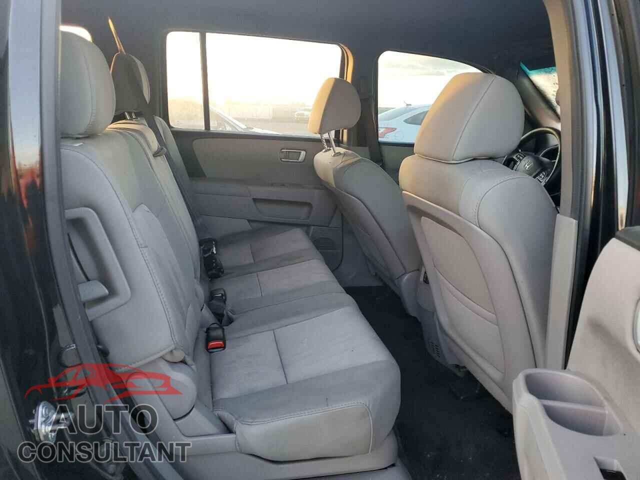HONDA PILOT 2012 - 5FNYF4H47CB080886