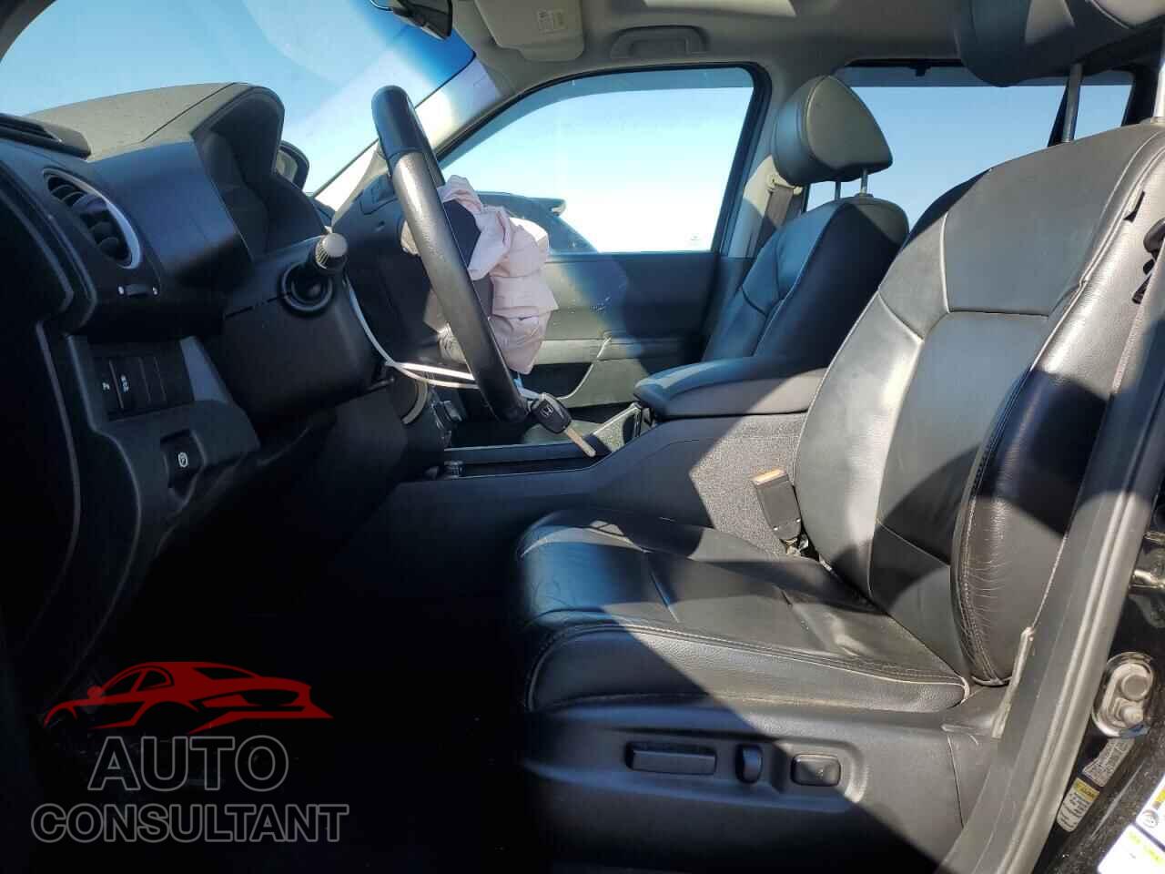 HONDA PILOT 2015 - 5FNYF4H94FB033170