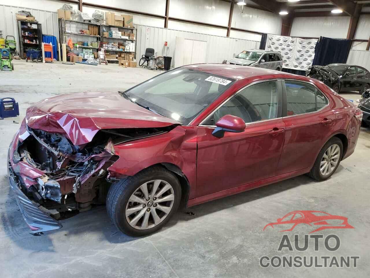 TOYOTA CAMRY 2018 - 4T1B11HK1JU659826