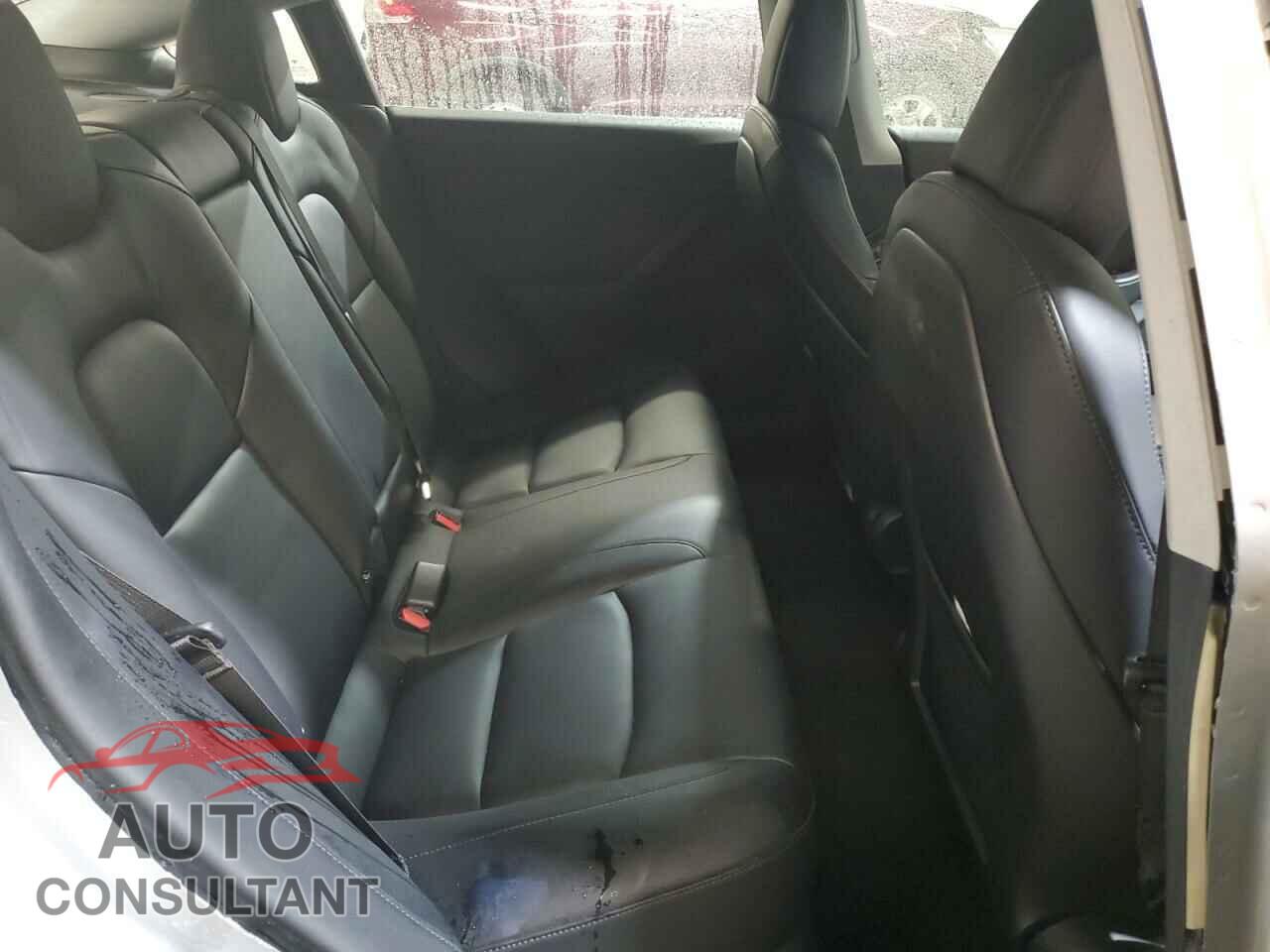 TESLA MODEL 3 2018 - 5YJ3E1EB5JF054475