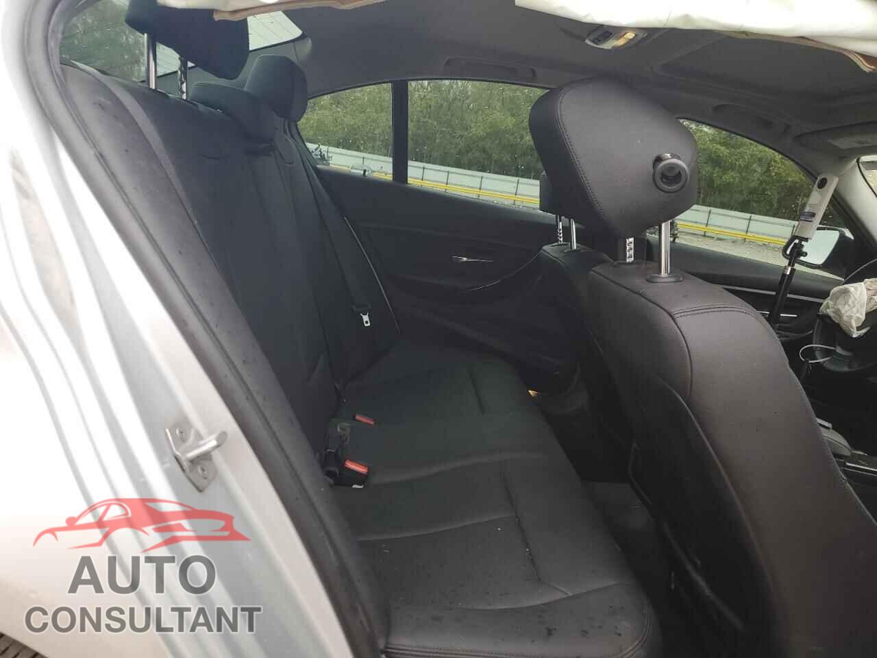 BMW 3 SERIES 2016 - WBA8E5G59GNU21566