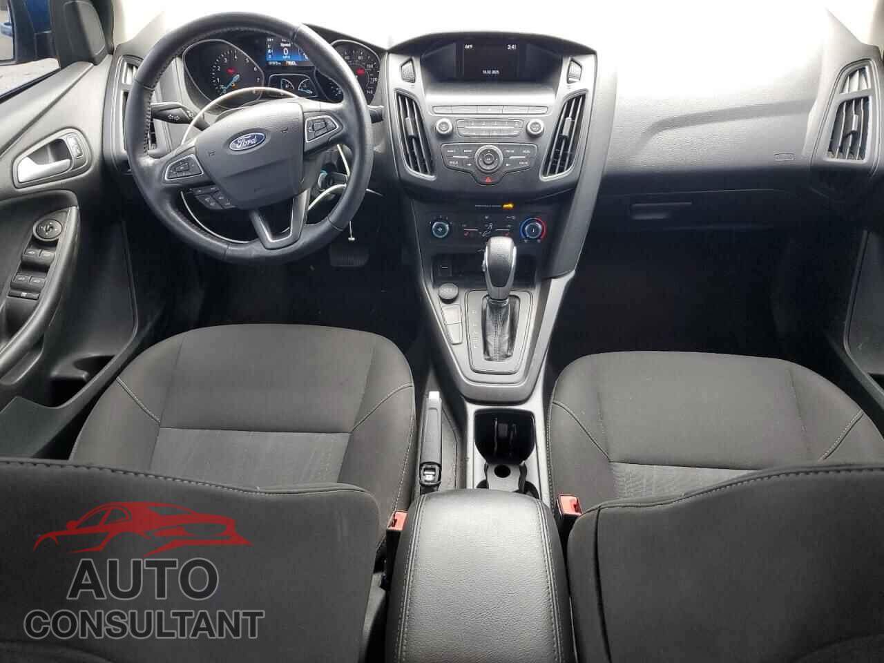 FORD FOCUS 2018 - 1FADP3F2XJL240914