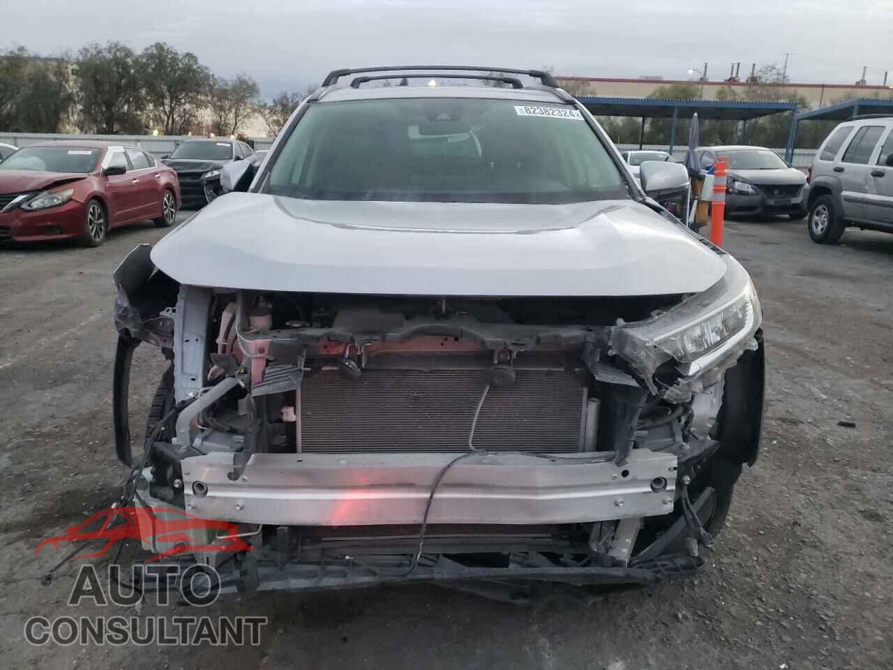 TOYOTA RAV4 2019 - JTMP1RFV6KD006691