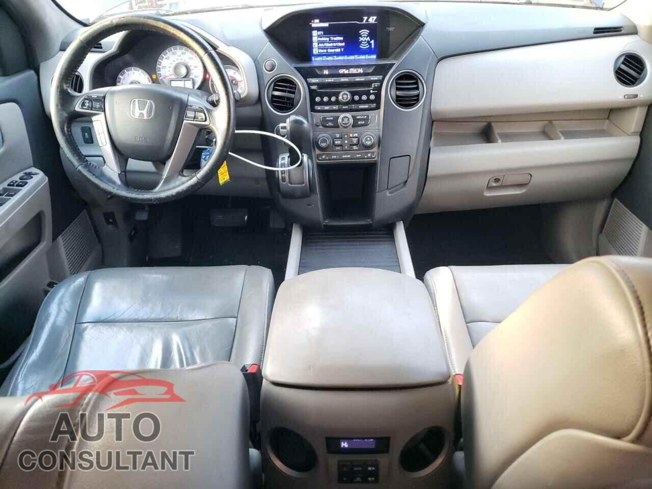 HONDA PILOT 2013 - 5FNYF4H56DB026215